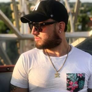 Meet your Posher, Brandon